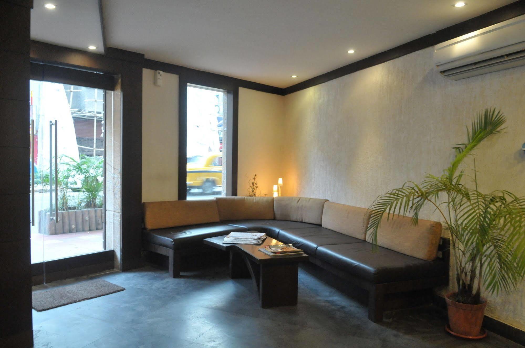 Treebo Trend Hotel Relax Inn Calcutta Buitenkant foto
